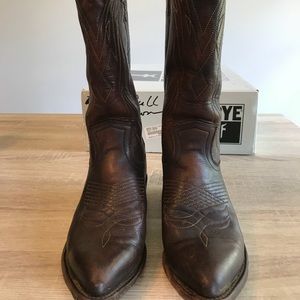 Frye Billy Pull On Dark Brown Boots 7.5M